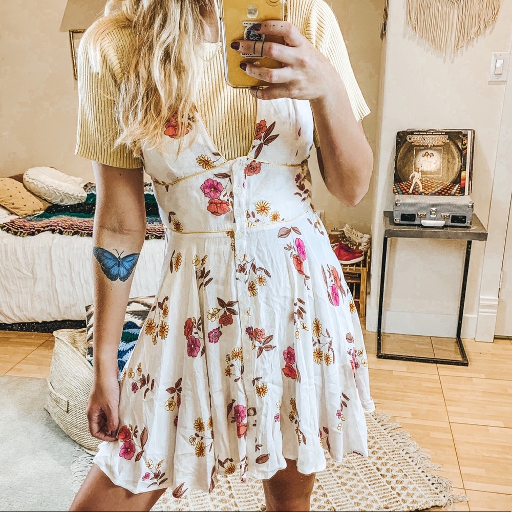 SOLD - Picture 2 of 4